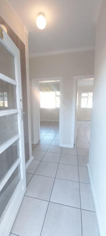 To Let 1 Bedroom Property for Rent in Goodwood Central Western Cape